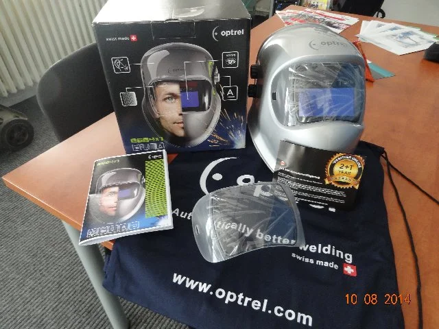 Svařovací kukla Optrel e684 stříbrná