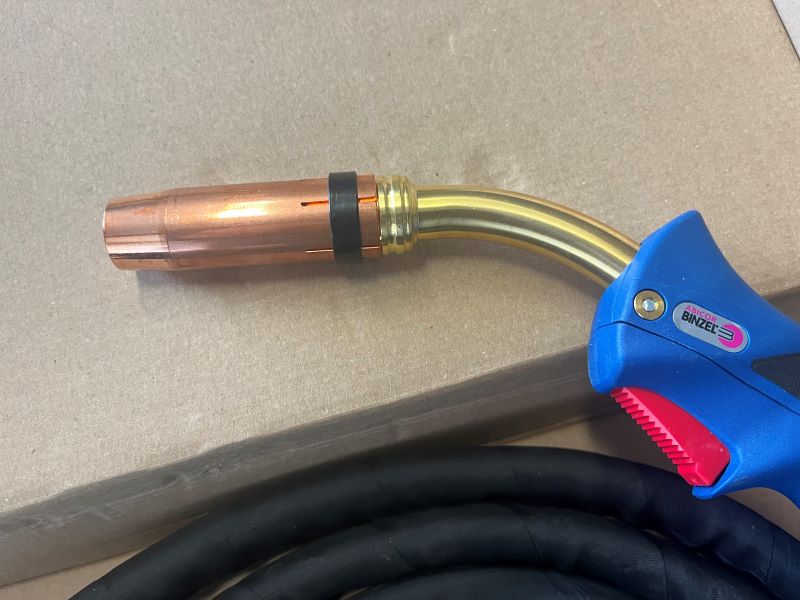 Svařovací hořák Binzel MB 401D GRIP/4m 033.0272