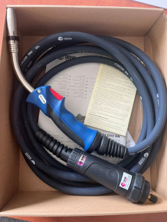 Svařovací hořák Binzel MB 24KD GRIP/5m